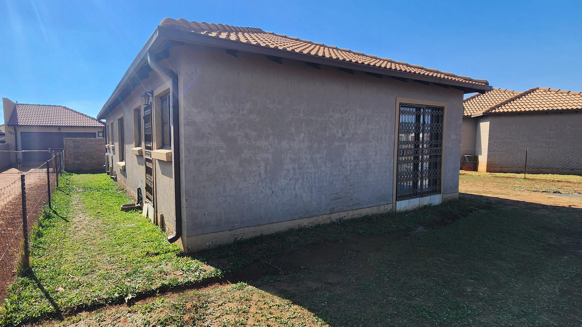 Front View of property in Ellaton