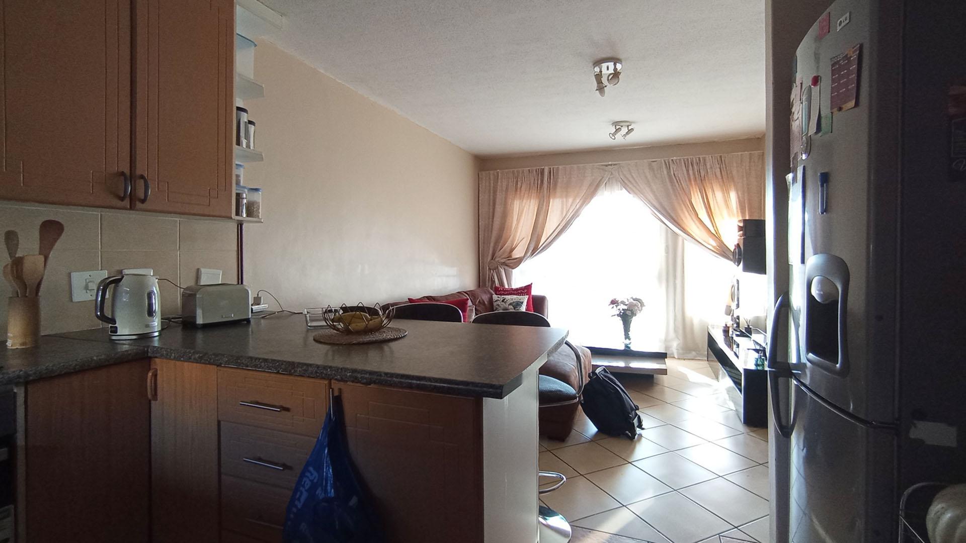 Kitchen - 9 square meters of property in Sagewood