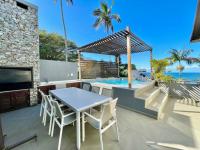  of property in Shakas Rock