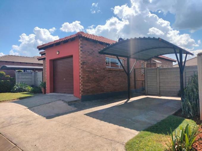3 Bedroom House for Sale For Sale in Waterval East - MR684676
