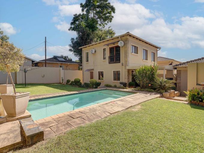 House for Sale For Sale in Ferndale - JHB - MR684693