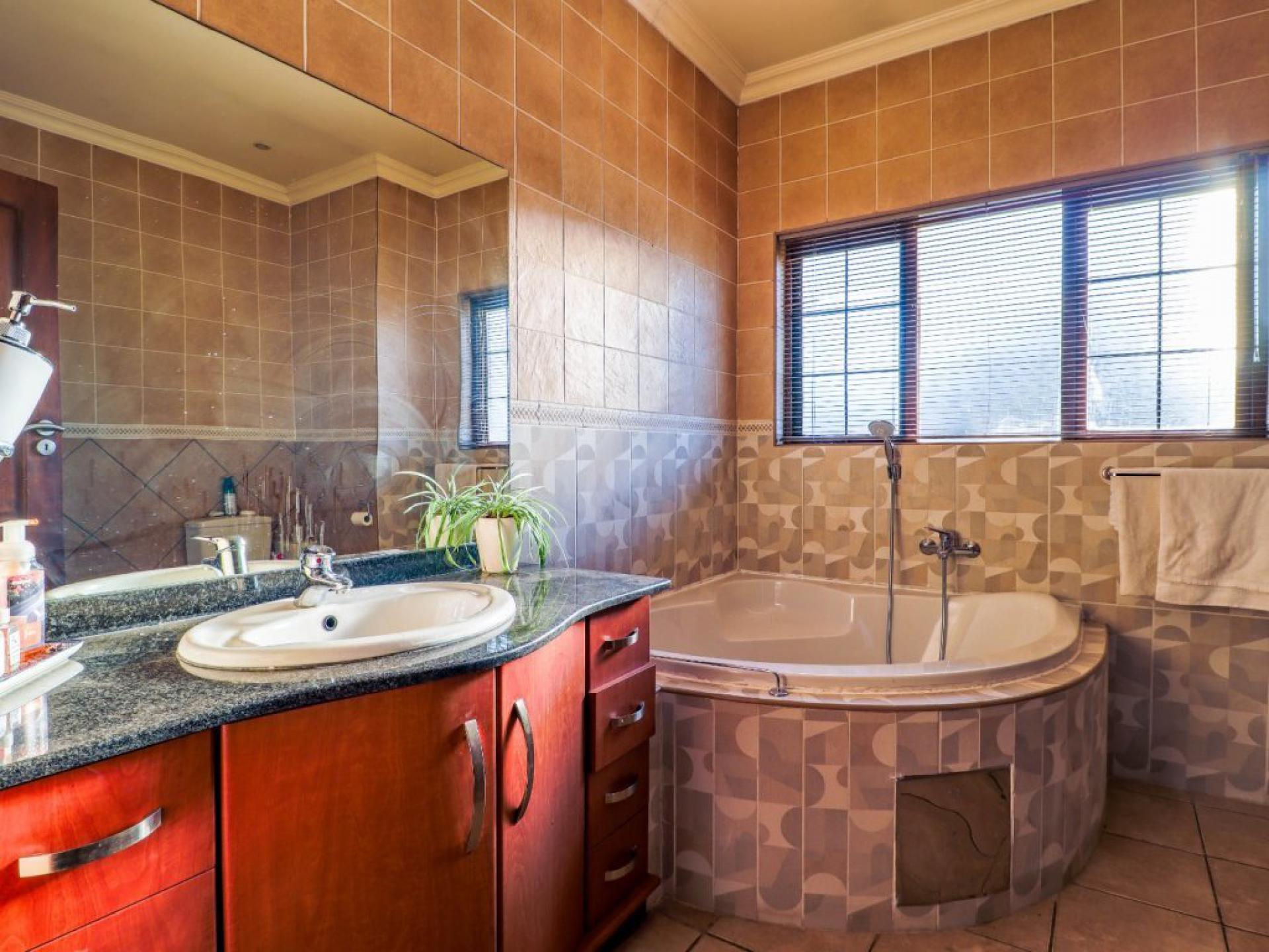  of property in Midstream Estate