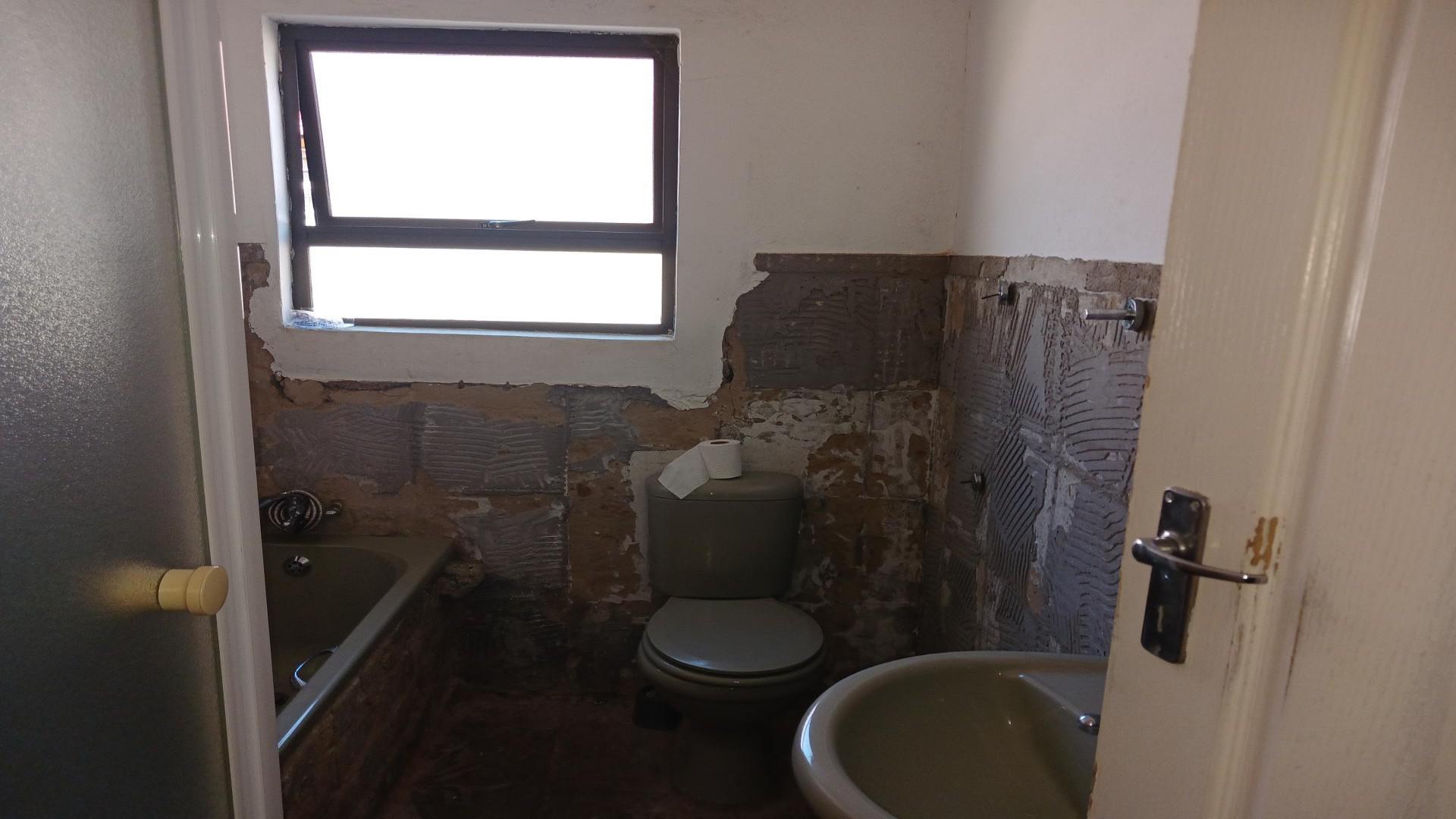 Bathroom 2 of property in Alveda