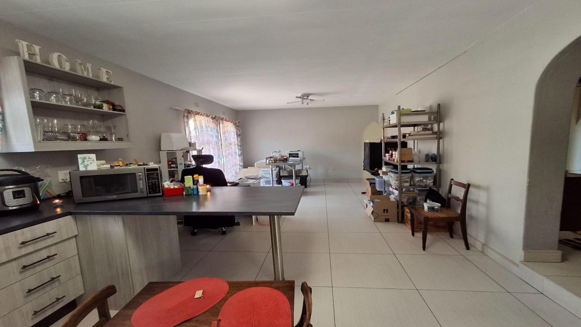 Dining Room of property in Randhart