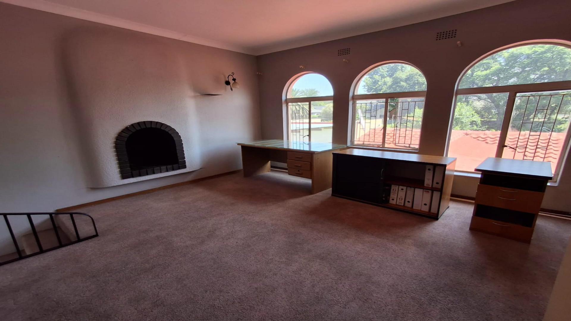 Spaces of property in Randhart