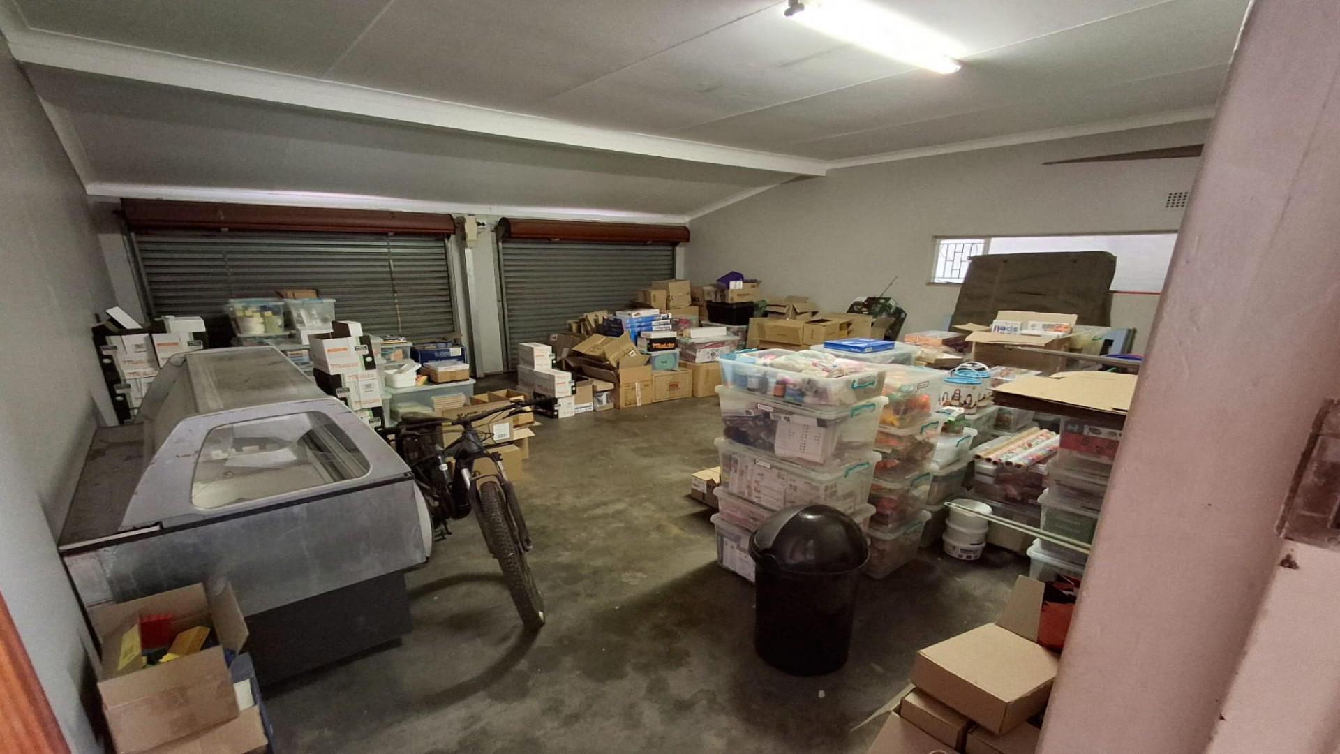 Garage of property in Randhart