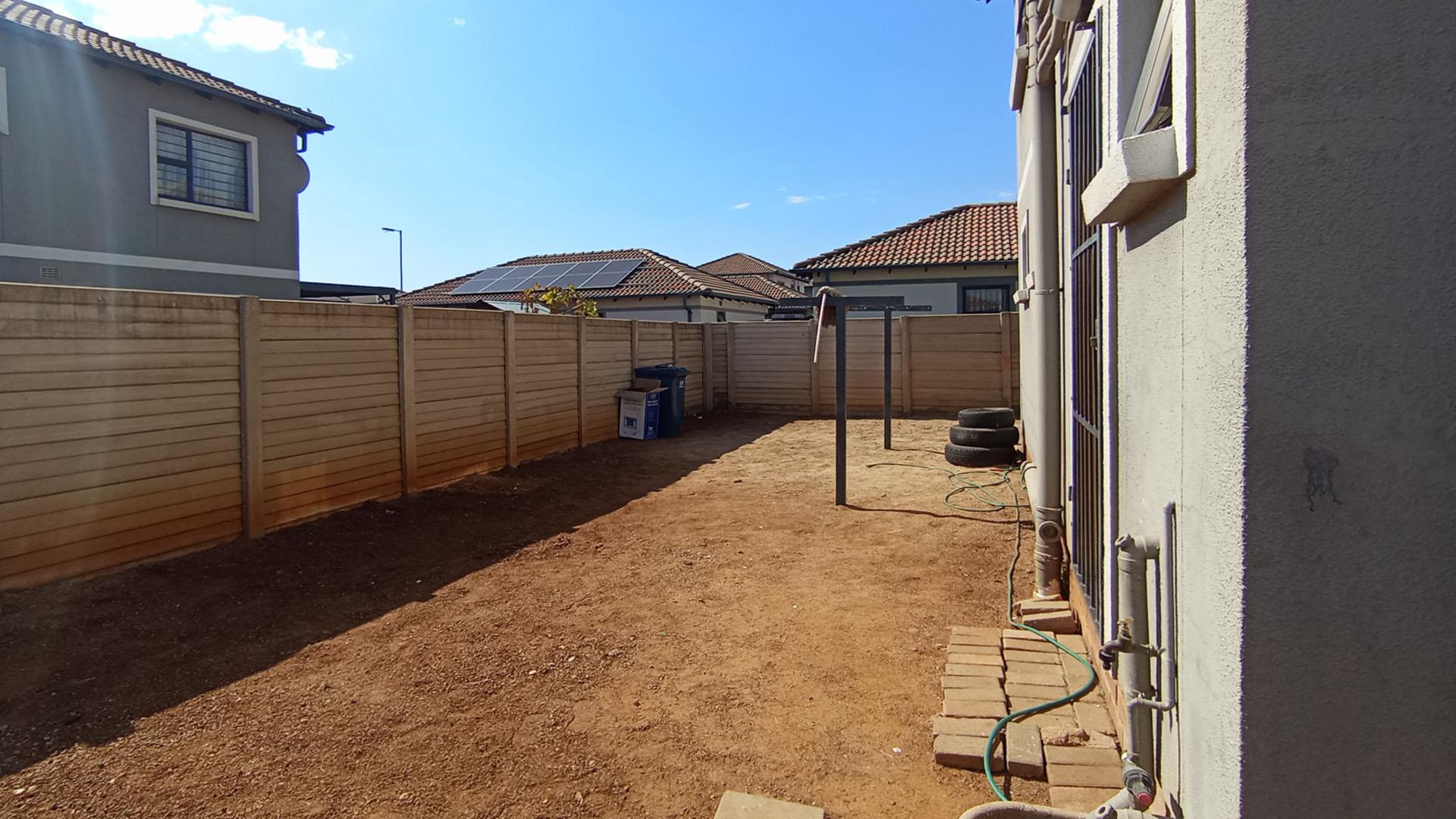 Backyard of property in Andeon