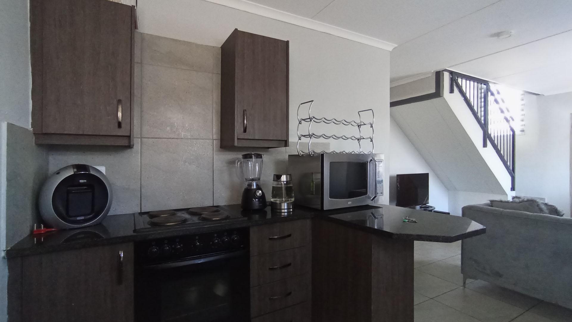 Kitchen - 14 square meters of property in Andeon