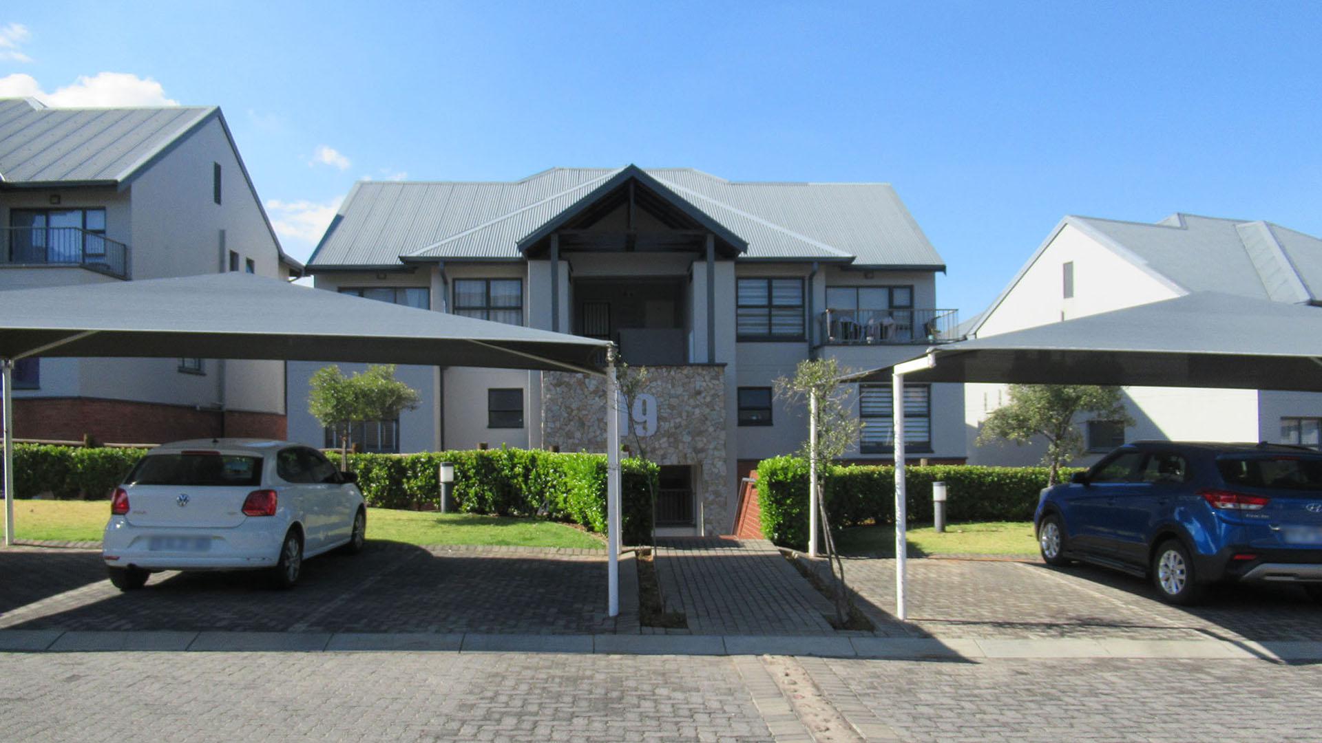 Front View of property in Oakdene