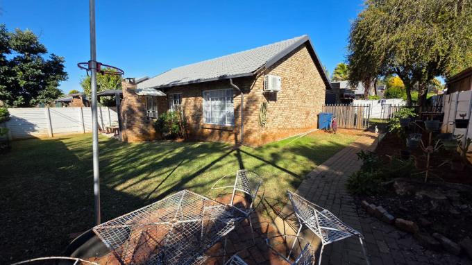 3 Bedroom Sectional Title for Sale For Sale in Doornpoort - MR684905