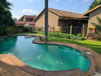  of property in Magalieskruin