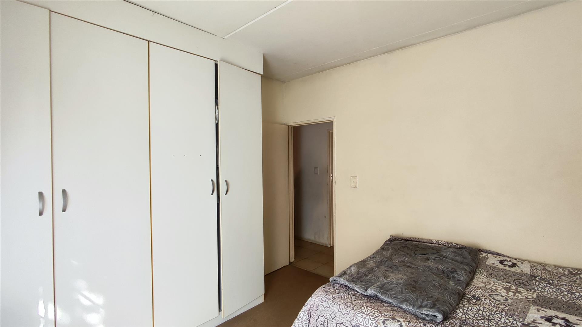 Bed Room 1 - 15 square meters of property in Rand Collieries Sh