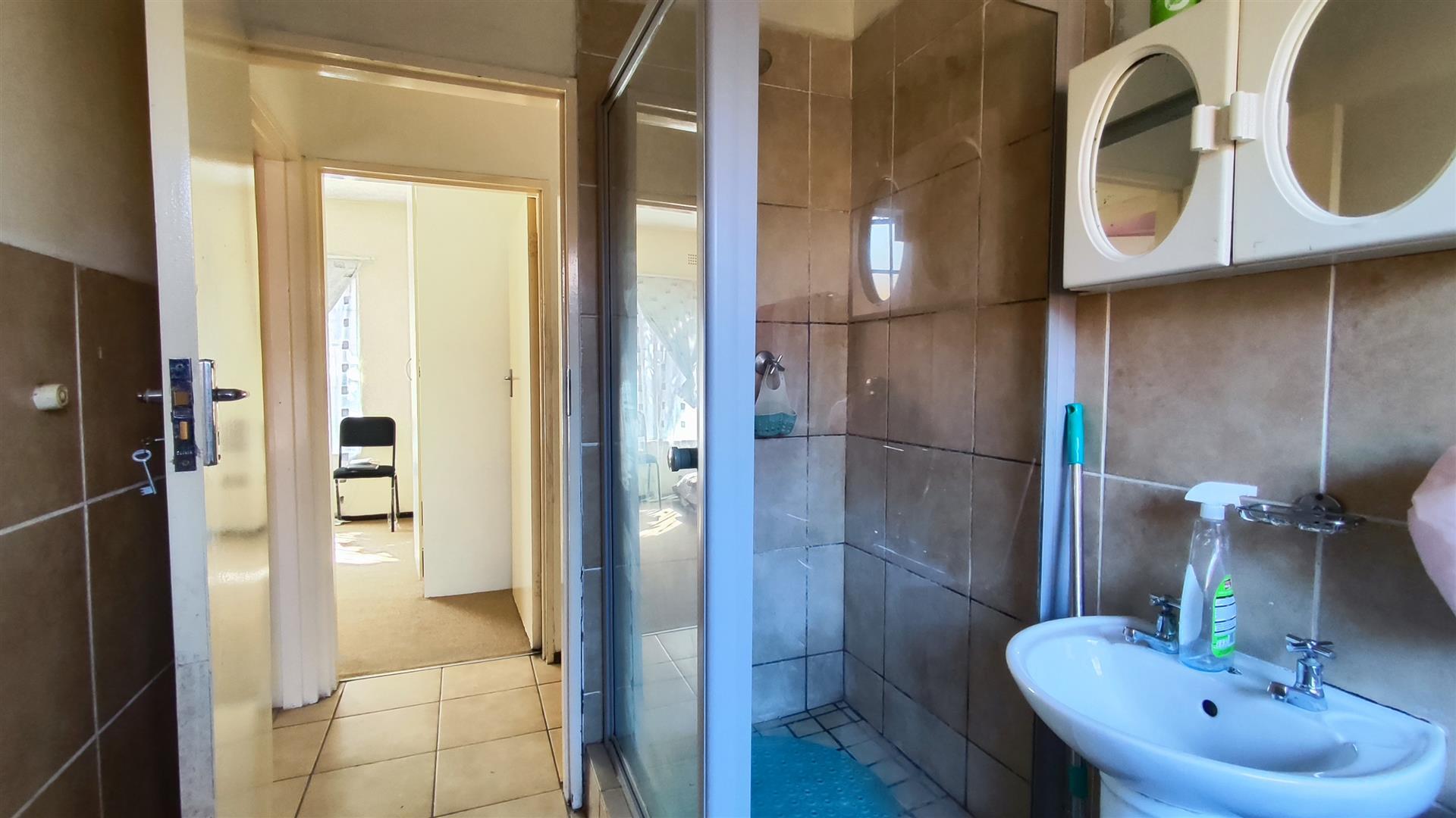 Bathroom 1 - 6 square meters of property in Rand Collieries Sh