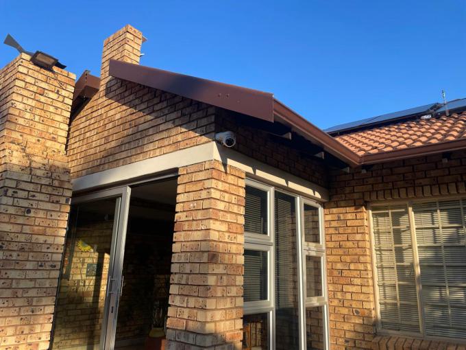 2 Bedroom House for Sale For Sale in Sinoville - MR684927