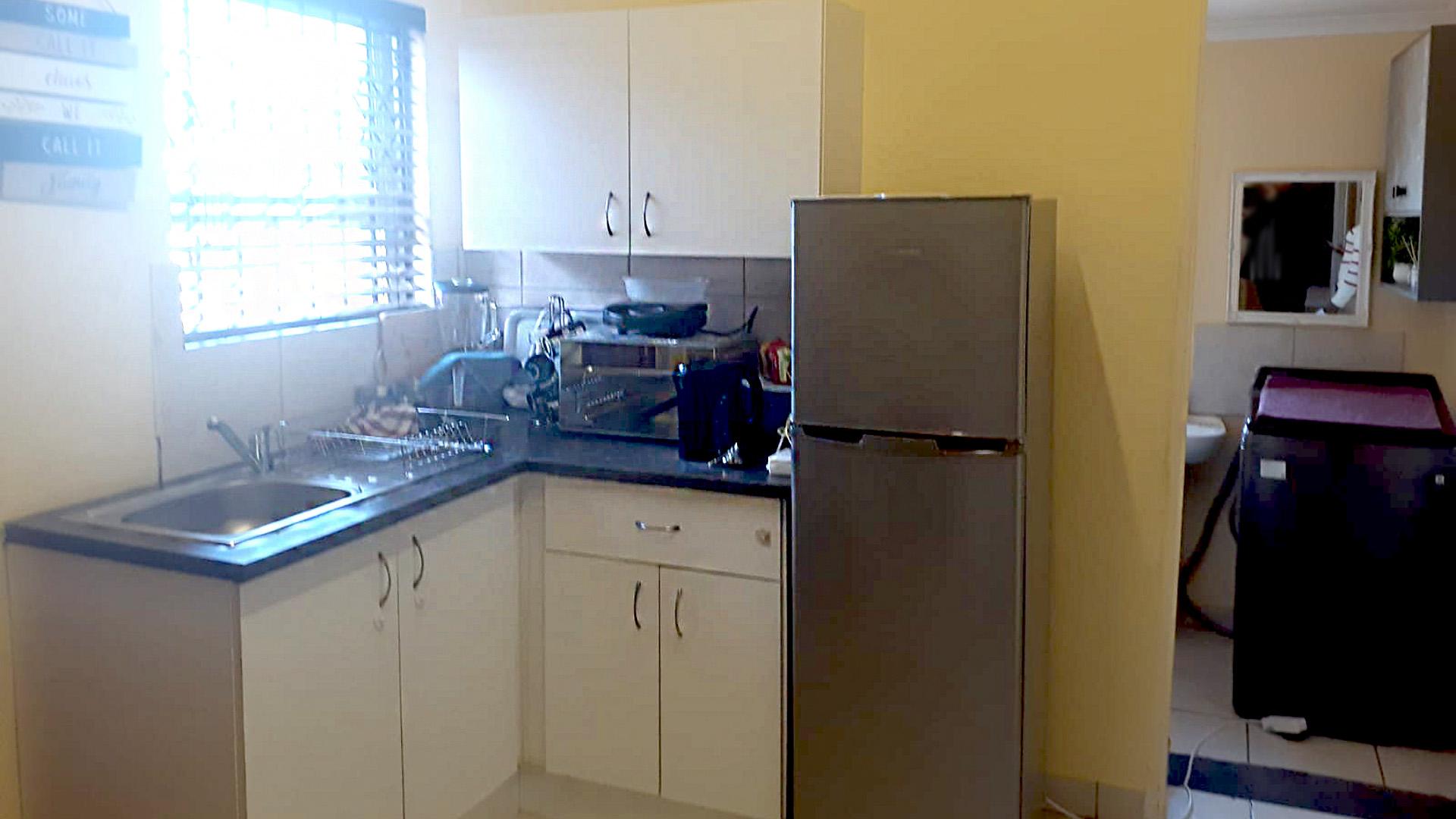 Kitchen of property in Sidwell
