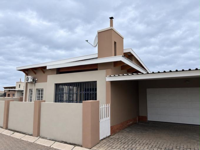3 Bedroom Simplex for Sale For Sale in Waterval East - MR685002