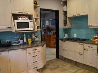  of property in Glenvista