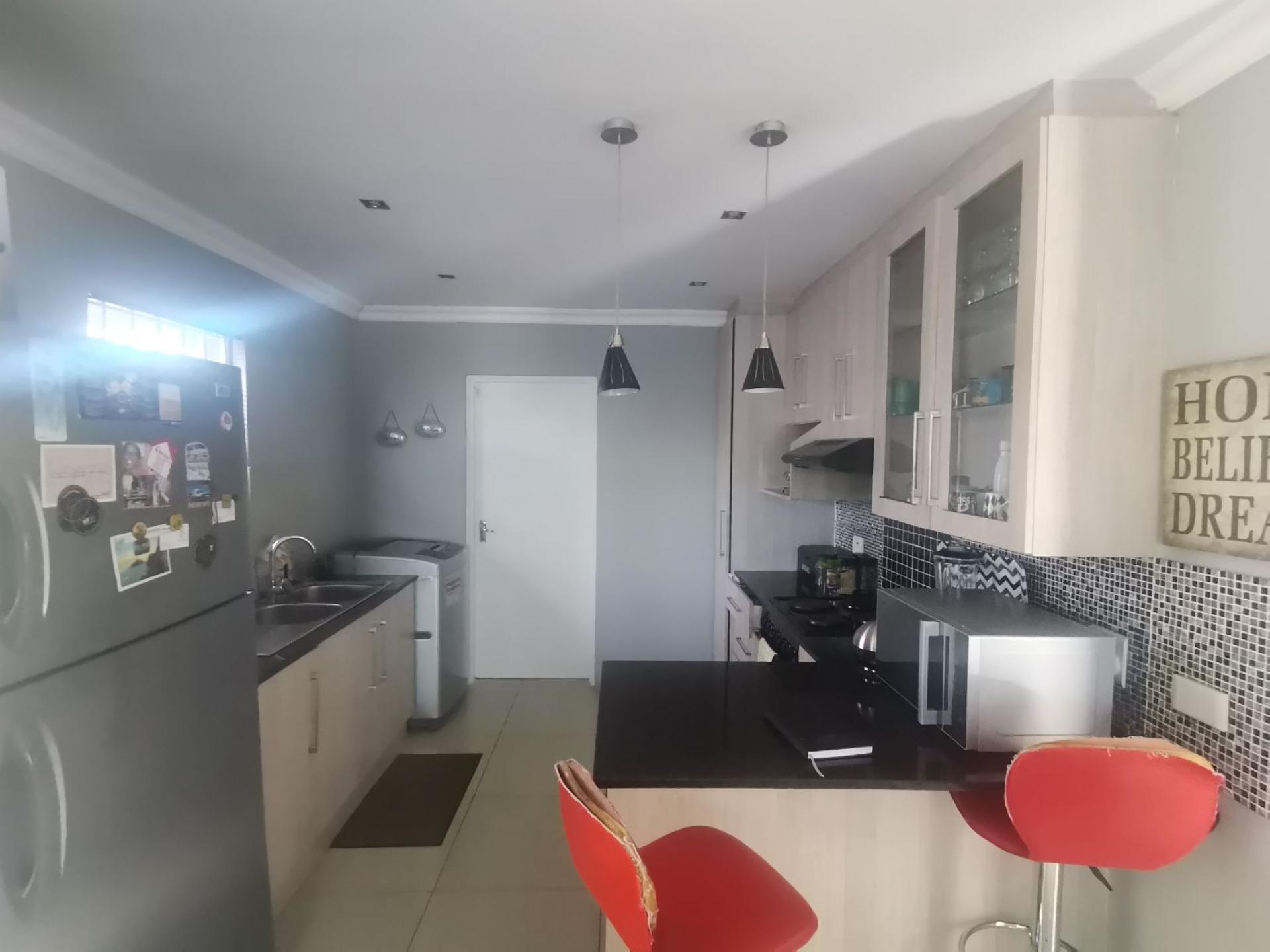 Kitchen of property in Fairview - PE