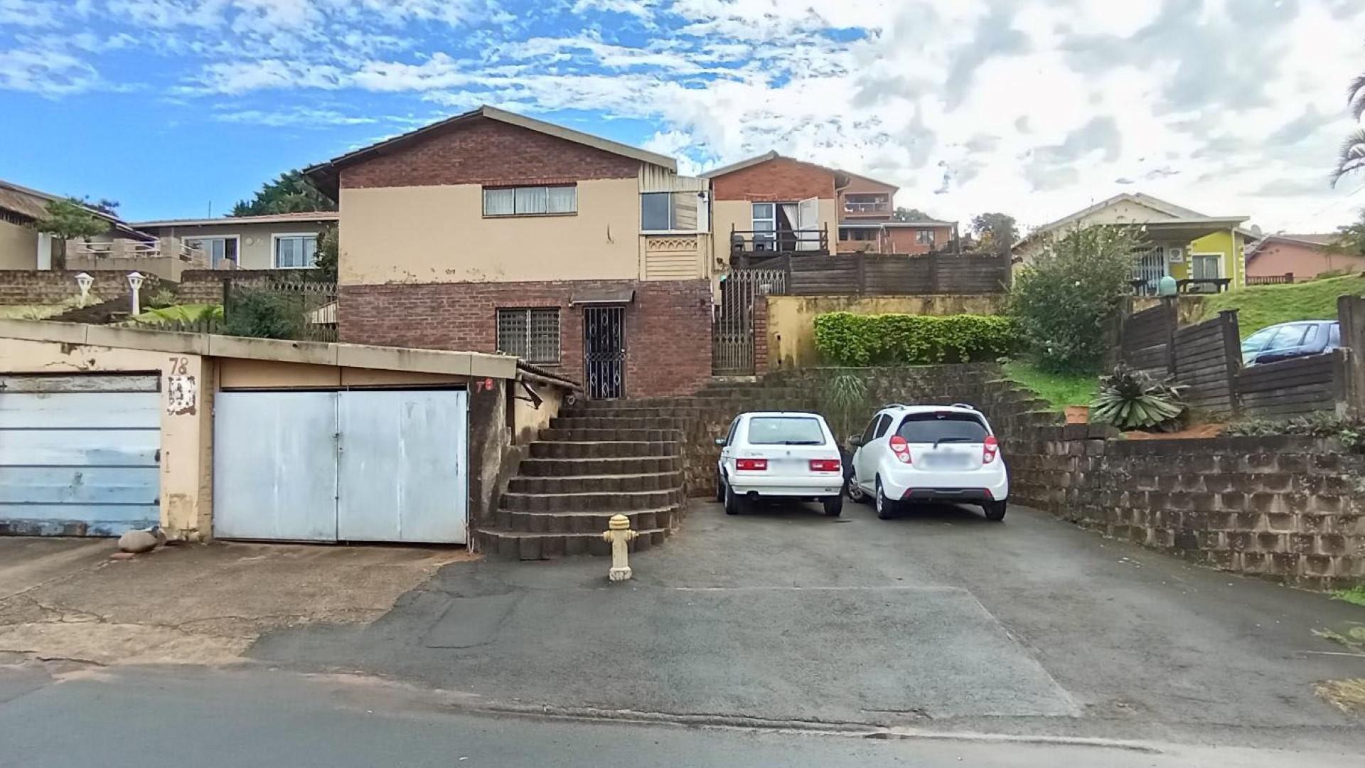 Front View of property in Grosvenor