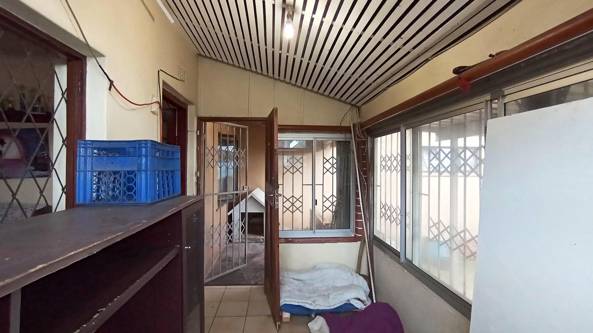 Spaces - 30 square meters of property in Grosvenor