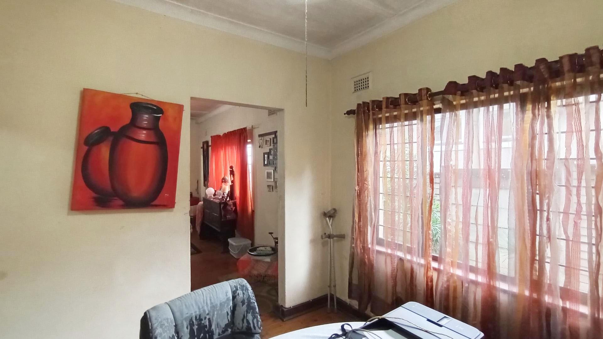 Dining Room - 12 square meters of property in Grosvenor