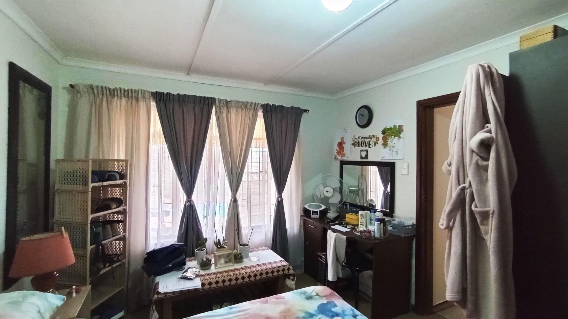 Flatlet - 53 square meters of property in Grosvenor