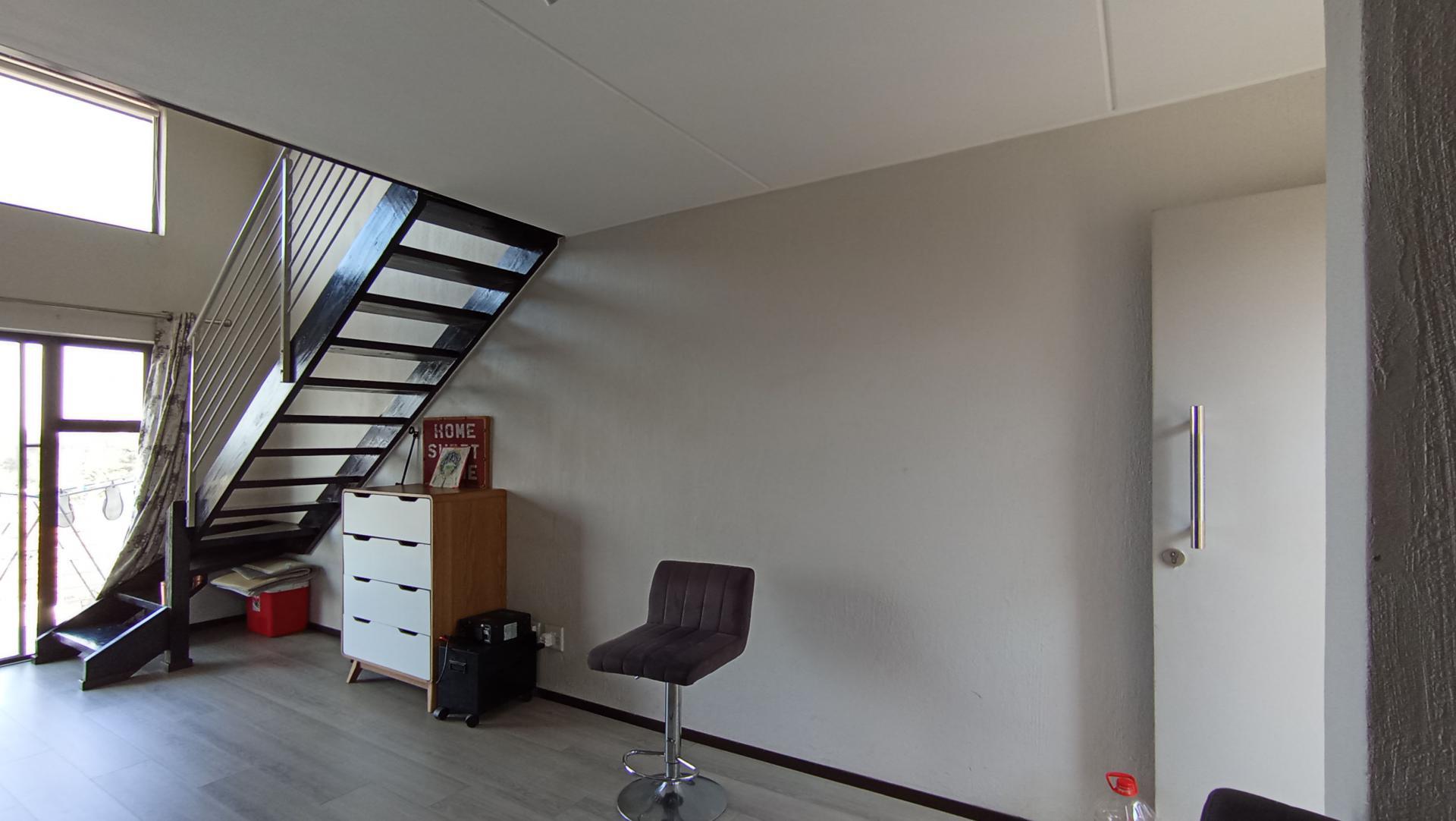 Spaces - 28 square meters of property in Broadacres