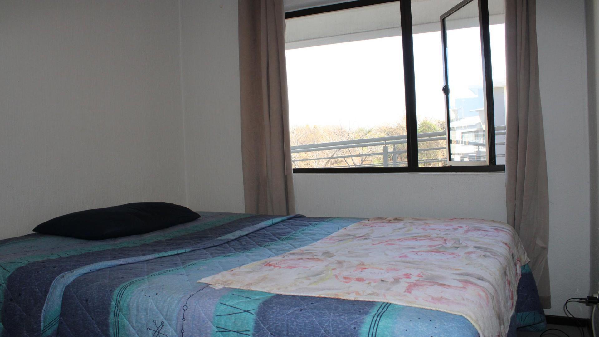 Bed Room 2 - 11 square meters of property in Broadacres