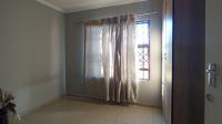 Bed Room 2 - 9 square meters of property in Amandasig