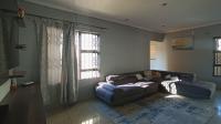 Lounges - 21 square meters of property in Amandasig
