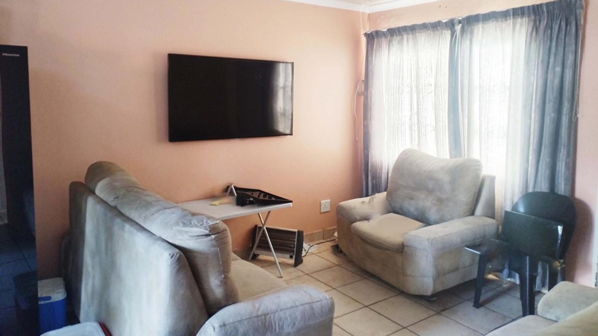 Lounges of property in Rustenburg