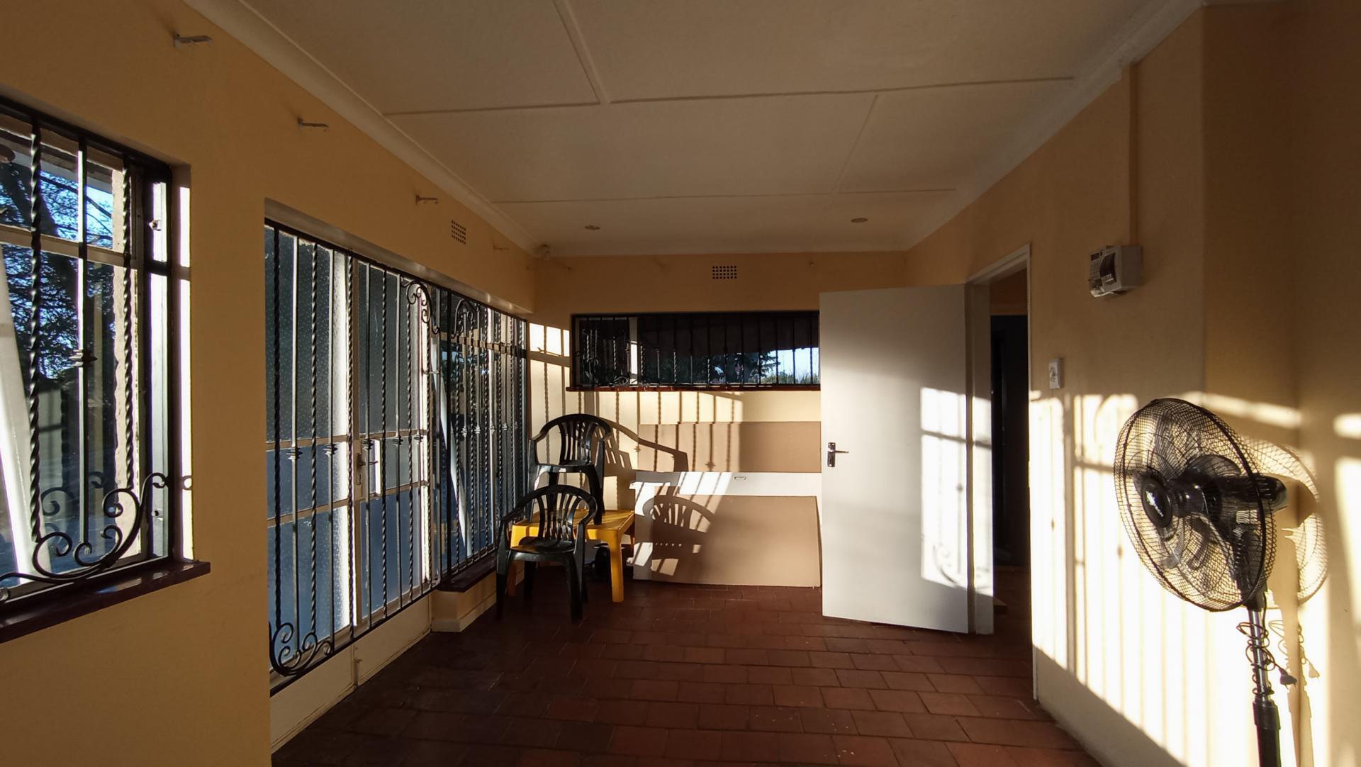 Bed Room 1 - 54 square meters of property in Montgomery Park