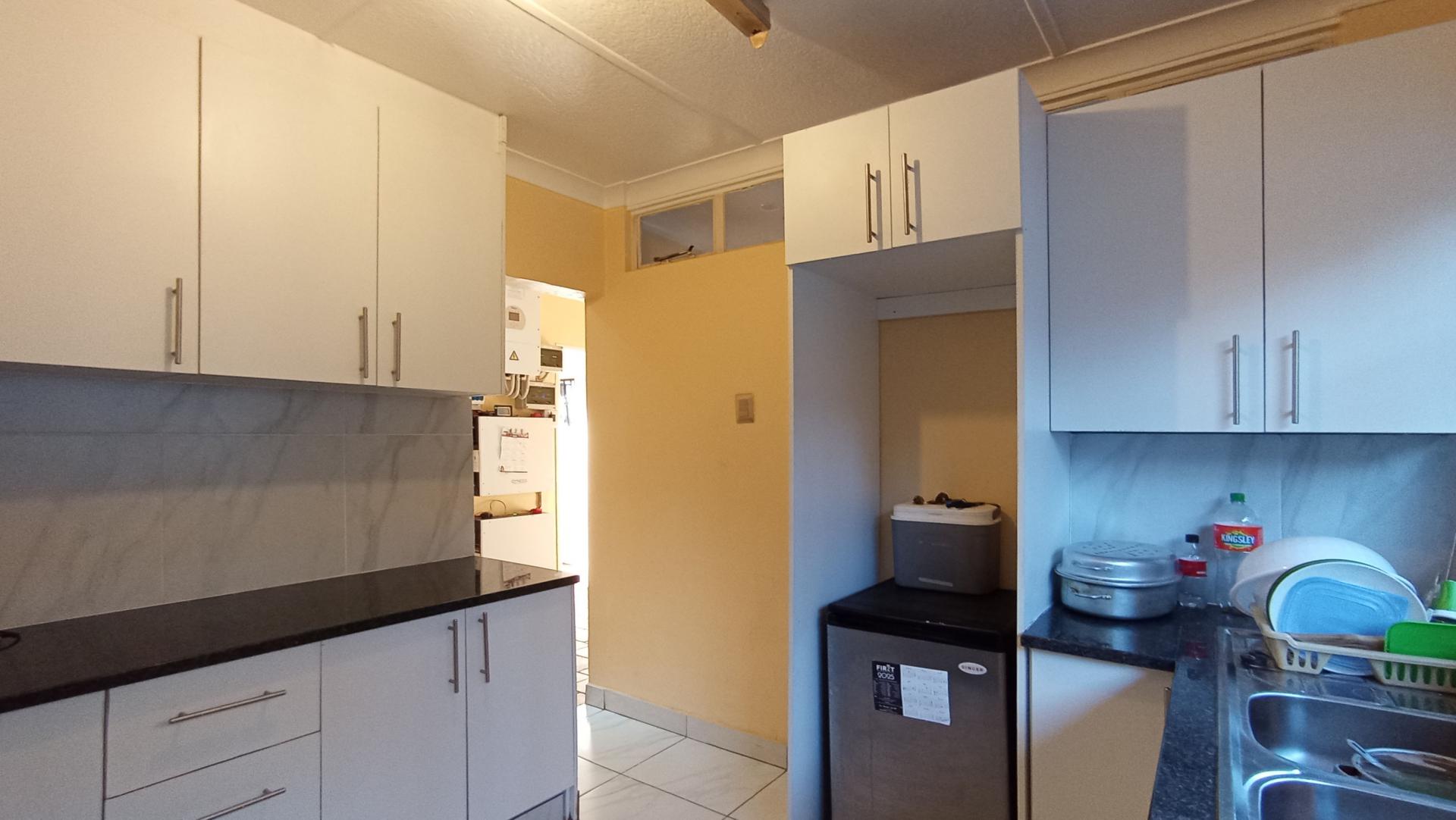 Kitchen - 10 square meters of property in Montgomery Park