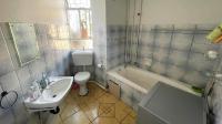 Bathroom 1 of property in Johannesburg Central