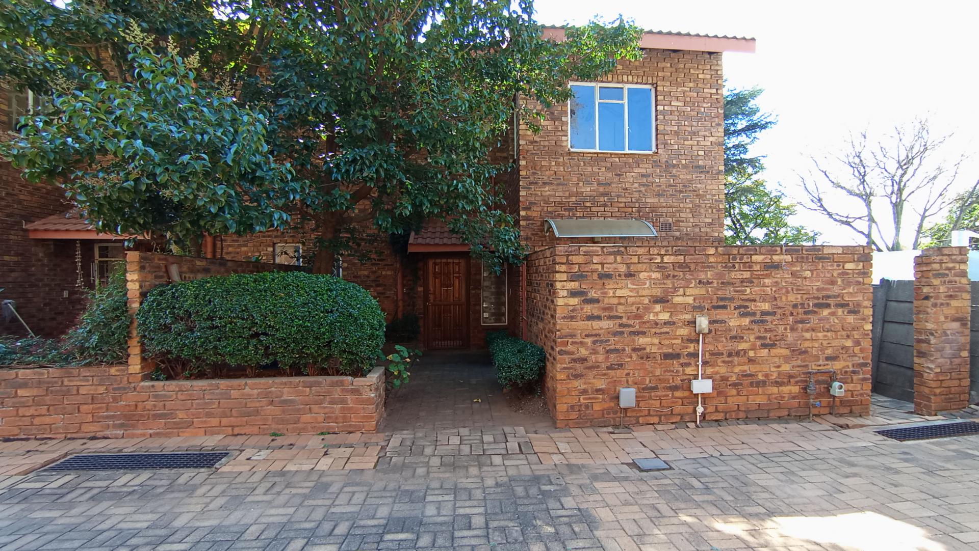 Front View of property in Fairlands