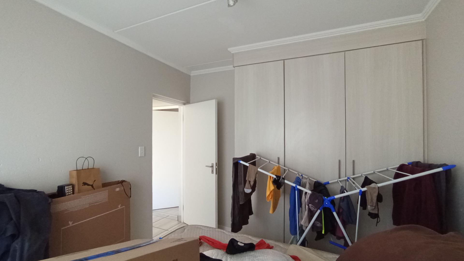 Bed Room 1 - 11 square meters of property in Beverley A.H.