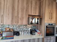  of property in Thatchfield