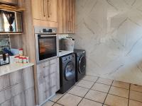  of property in Thatchfield