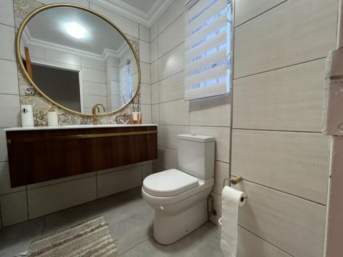 3 Bedroom Simplex for Sale For Sale in New Redruth - MR685128