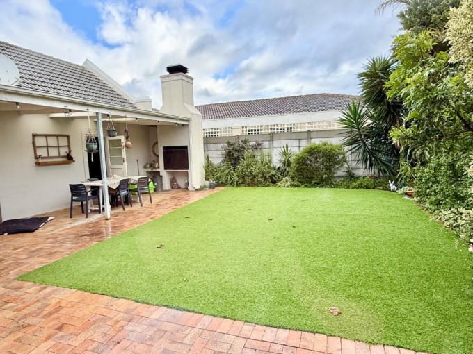 3 Bedroom House to Rent in Sunningdale - CPT - Property to rent - MR685150