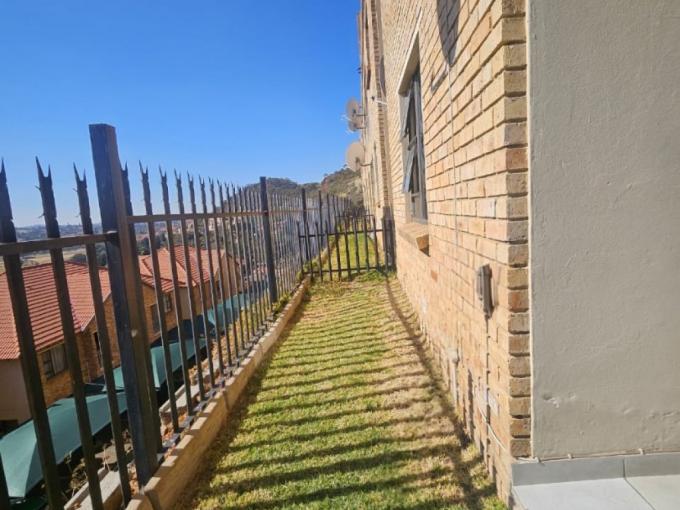 3 Bedroom Simplex for Sale For Sale in Winchester Hills - MR685160