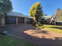  of property in Glenvista