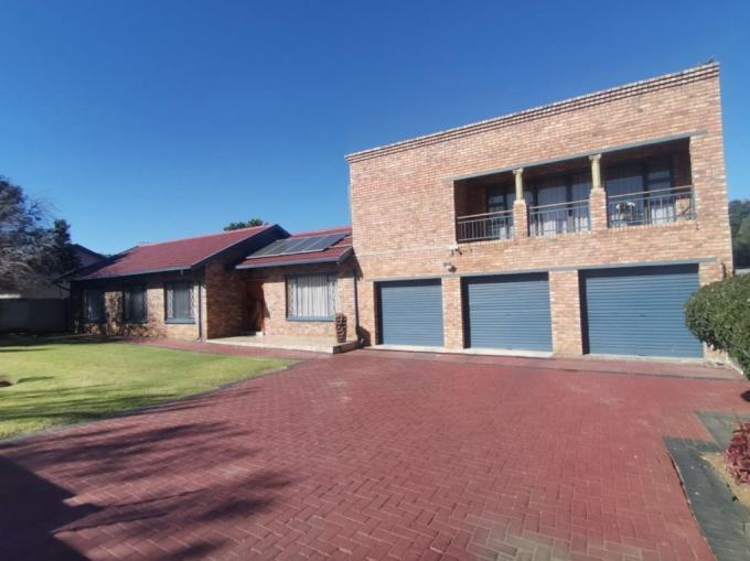 4 Bedroom House for Sale For Sale in Mayfield Park - MR685165