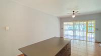 Kitchen - 18 square meters of property in Uvongo
