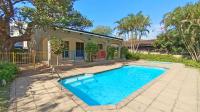 Swimming Pool of property in Uvongo