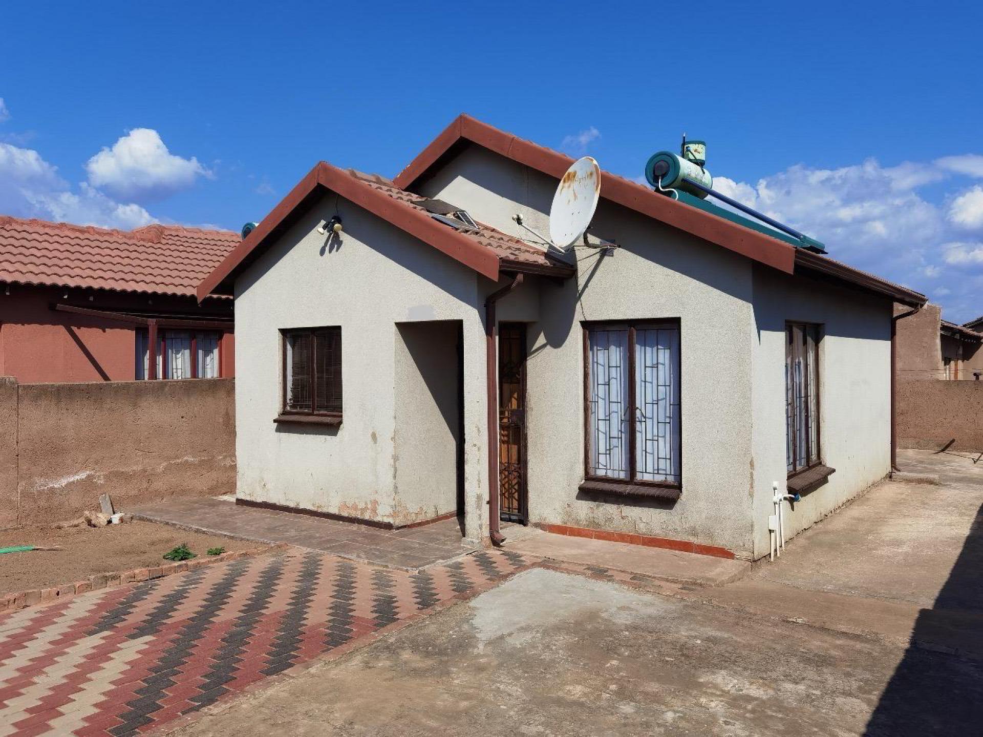 Front View of property in Soshanguve East