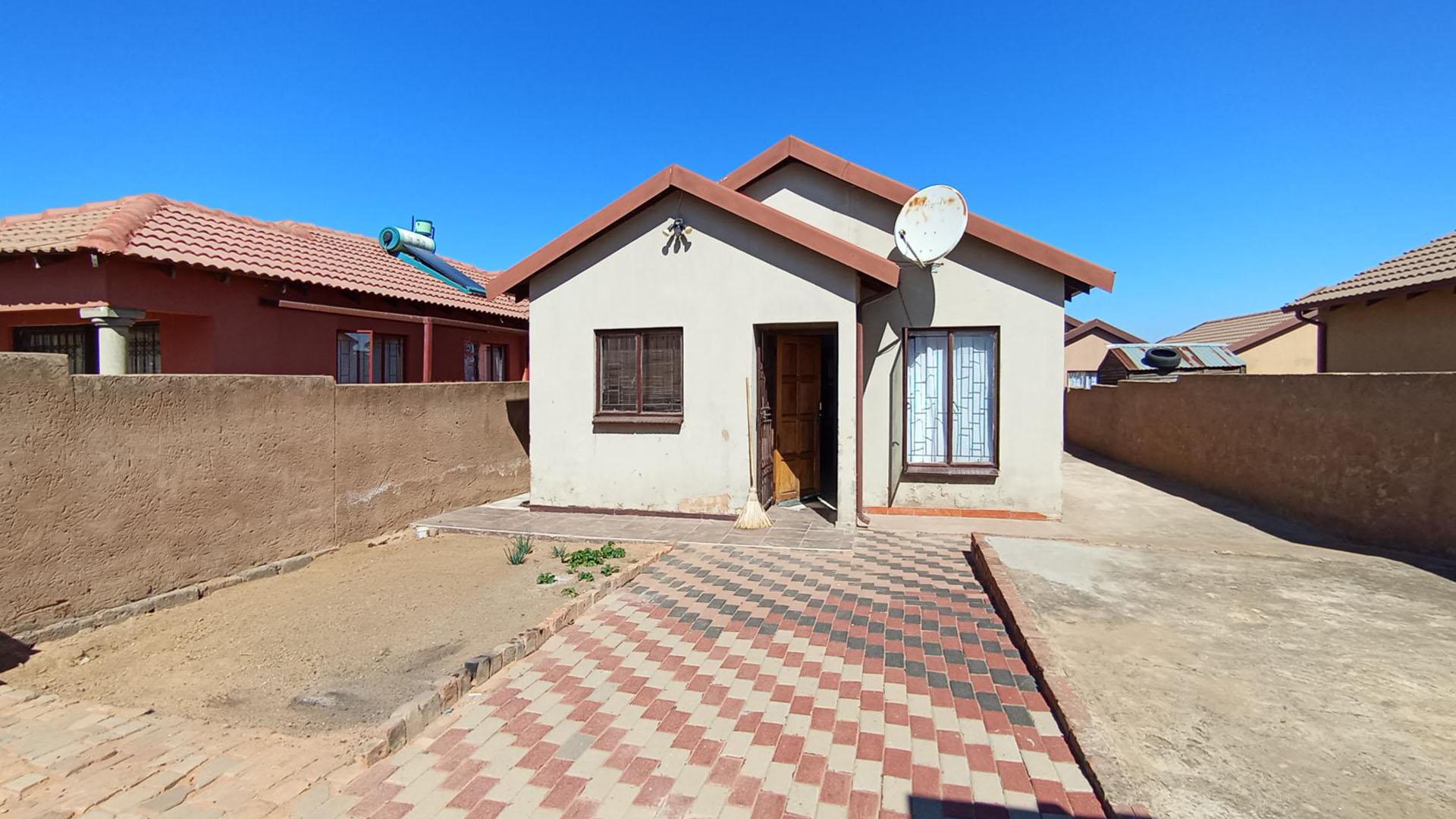Front View of property in Soshanguve East