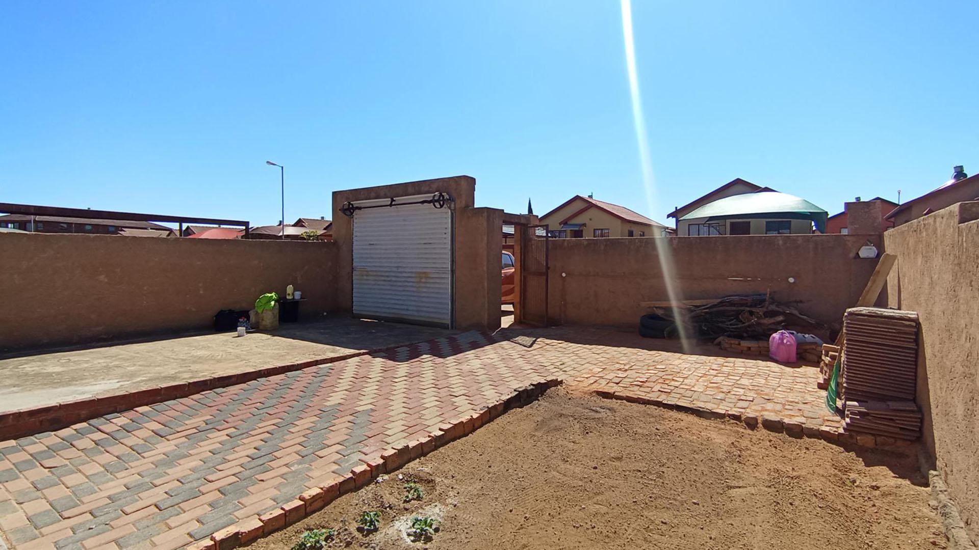 Front View of property in Soshanguve East