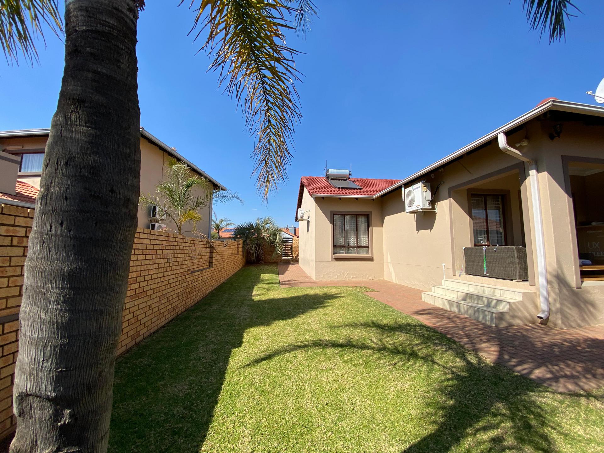  of property in Monavoni