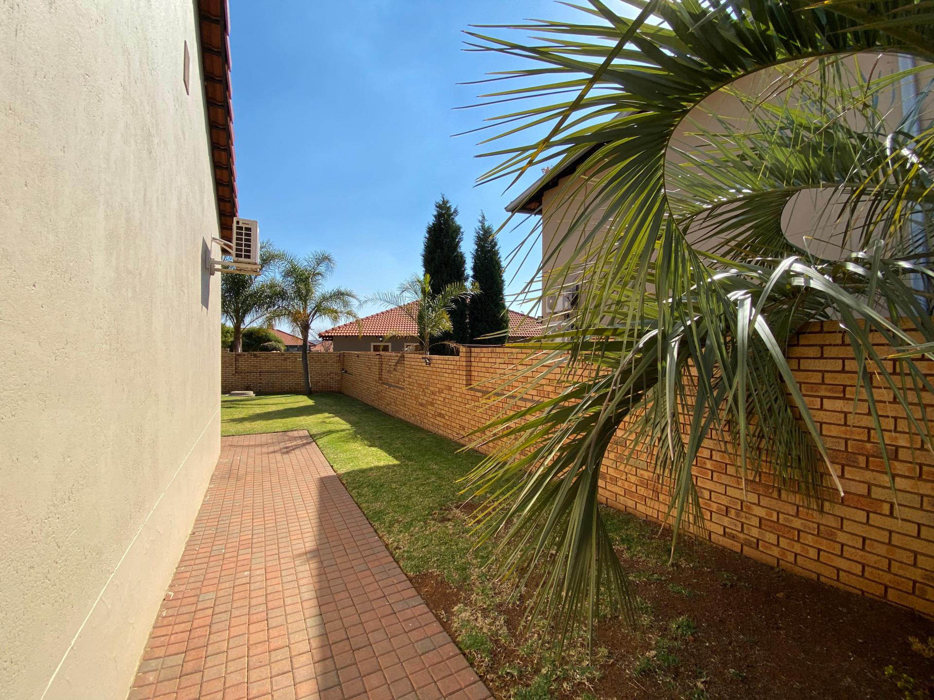  of property in Monavoni